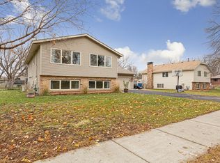 9819 208th St W, Lakeville, MN 55044