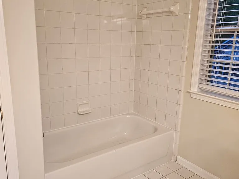 510 Spring Heights Ln SE — Photo 12