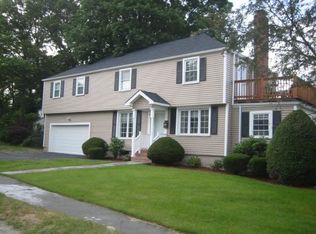 18 Robinhood Rd, Natick, MA 01760