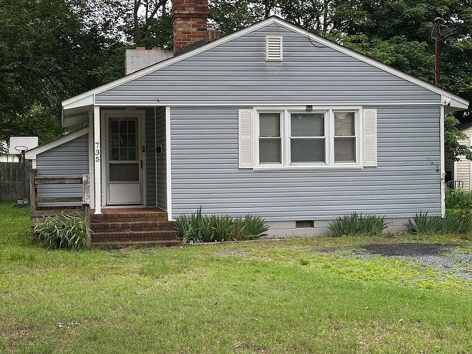 2nd image of 735 Jackson St