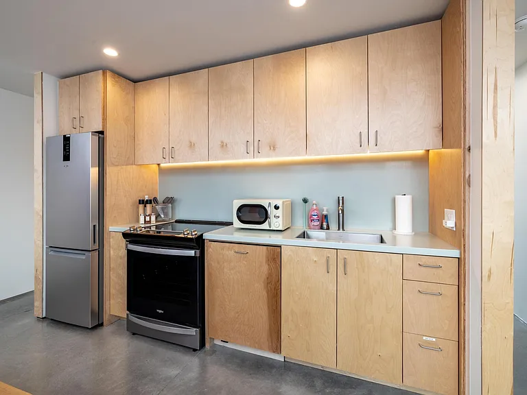 Full stocked kitchen