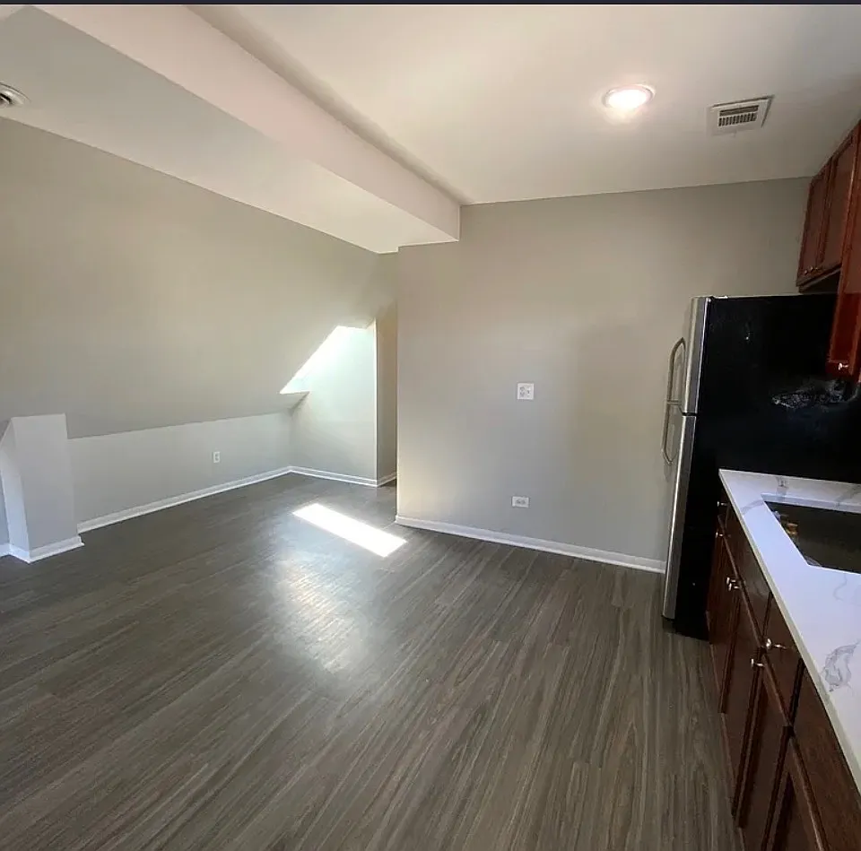 1 bed, 700 sqft, $1,485 — Photo 3