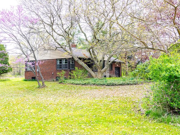 1359 Bell Ave, New Buffalo, MI 49117