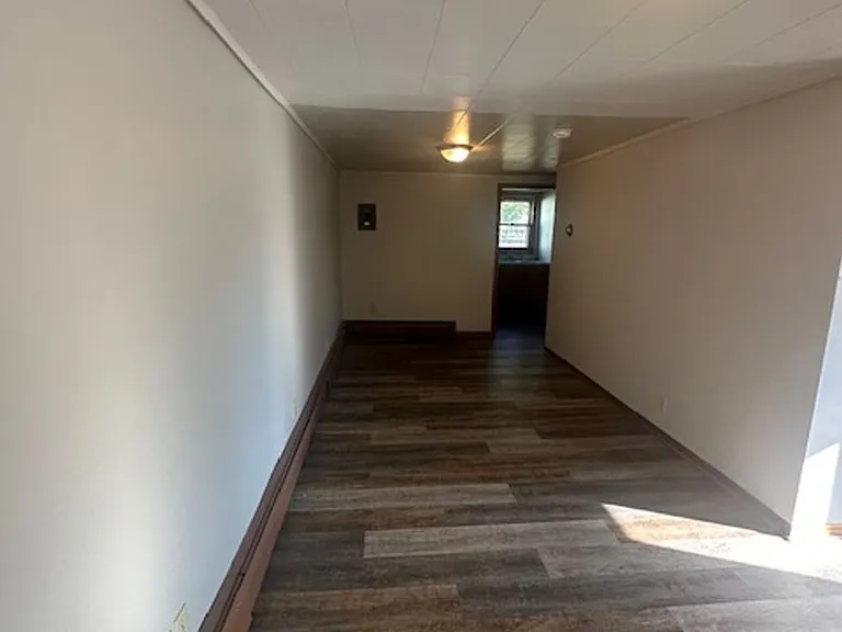 625 2nd Ave NE — Photo 5