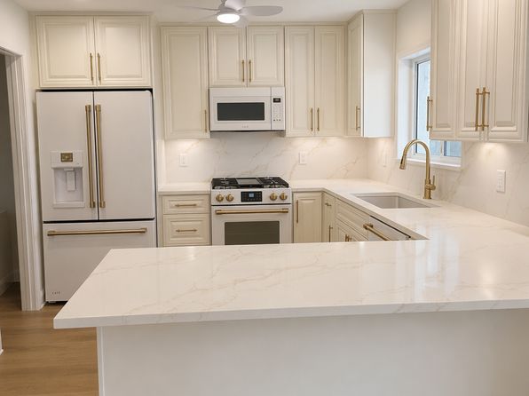 6497 Cape Hatteras Way NE APT 3