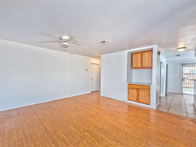 277 N Lamb Blvd #C — Photo 5