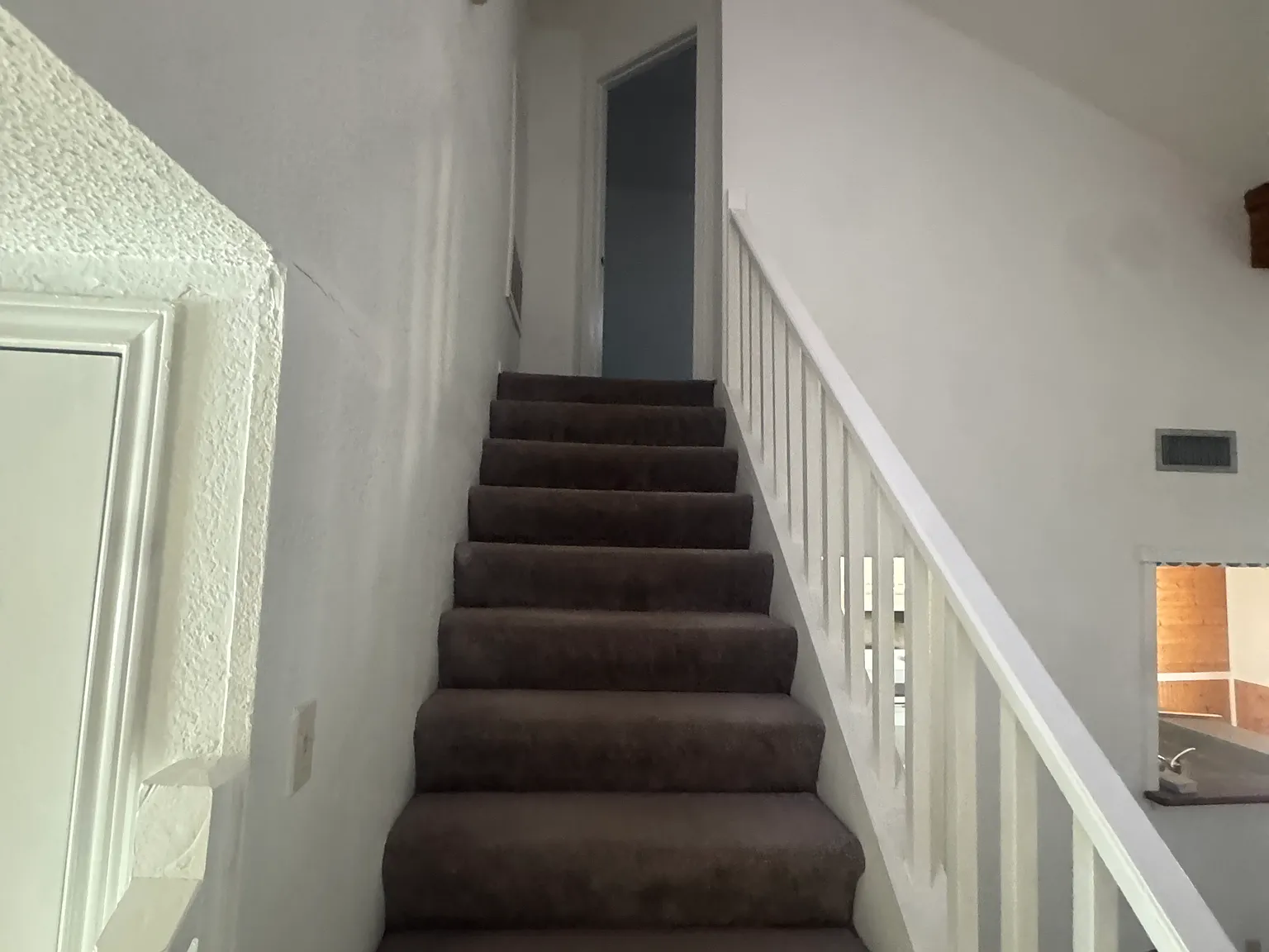2 bed, 1600 sqft, $1,600 — Photo 3