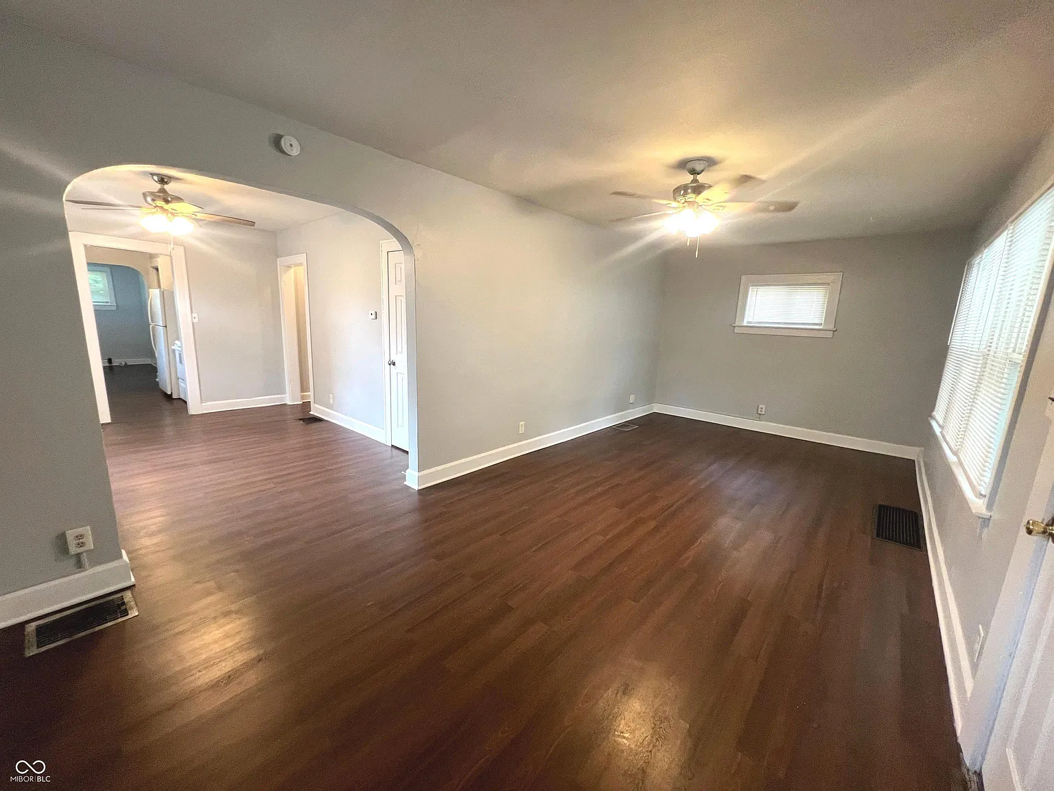 2 bed, 1.0 bath, 963 sqft, $1,250 — Photo 3