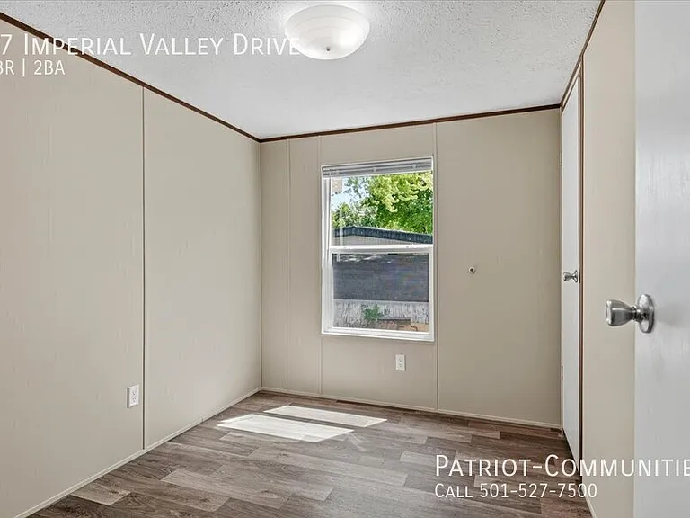 47 Imperial Valley Dr — Photo 13