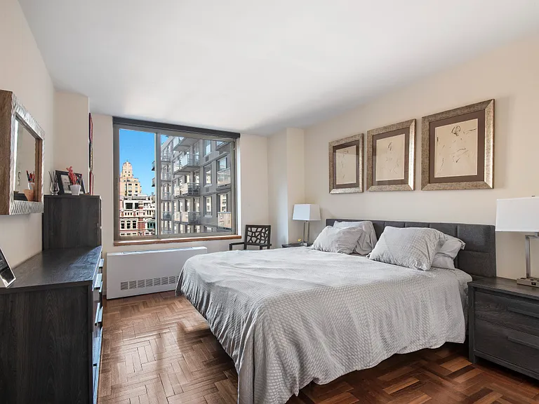 2373 Bay St #1011 — Photo 3