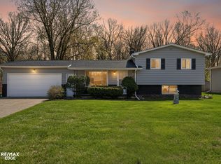 5188 Merit Dr, Flint, MI 48506