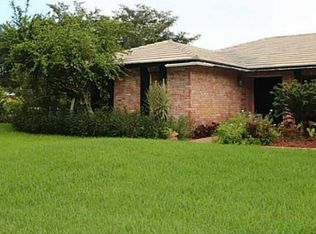 9600 NW 11th St, Plantation, FL 33322