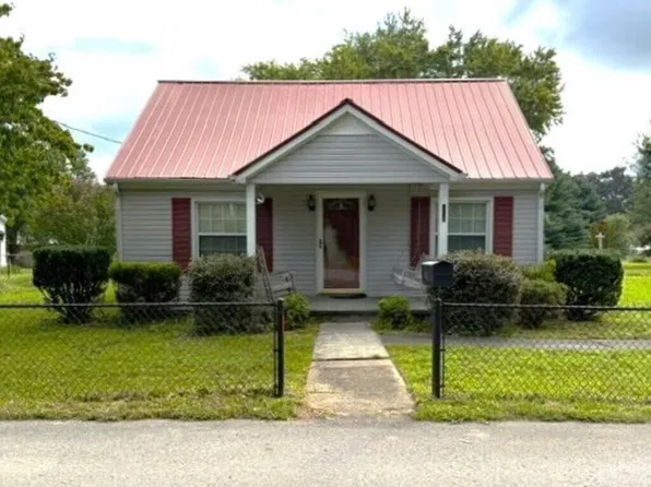 406 4th Ave S, Baxter, TN 38544