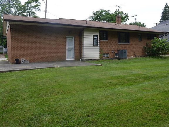 3rd image of 4416 Milford Ave