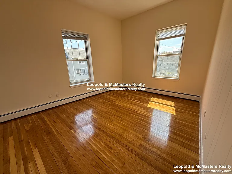 North Beacon St Brighton Apartments — Photo 14