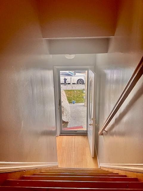 1st image of 16815 144th Ter Floor 2