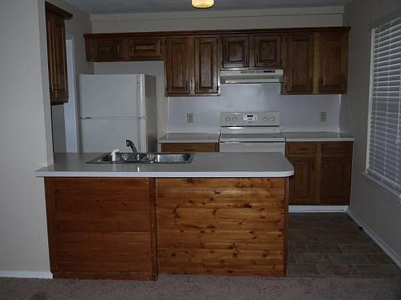4th image of 6836 NW Willow Springs Dr