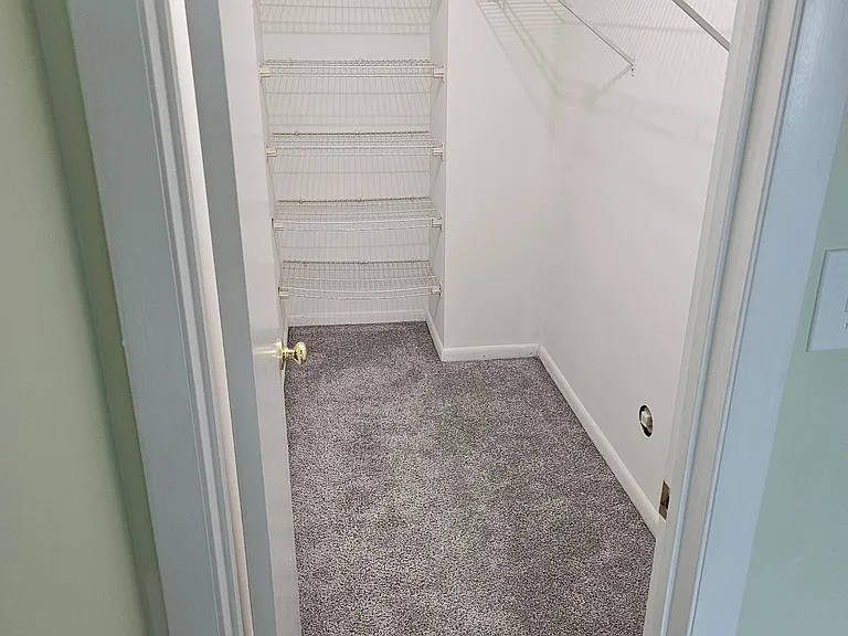 Bedroom 2 Walk In
