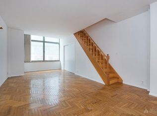 301 W 57th St APT 2B, New York, NY 10019