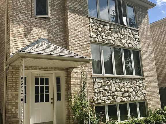 5th image of 2550 W Winnemac Ave #G