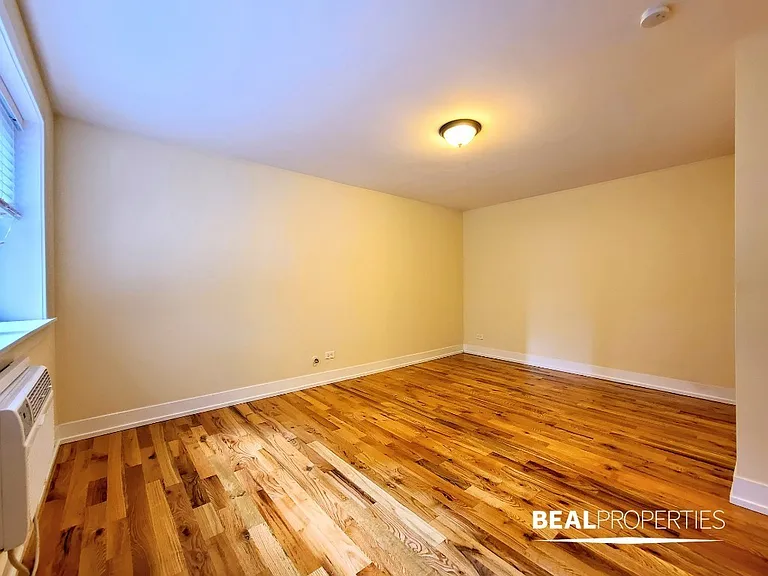 555 W Arlington Pl #503 — Photo 5