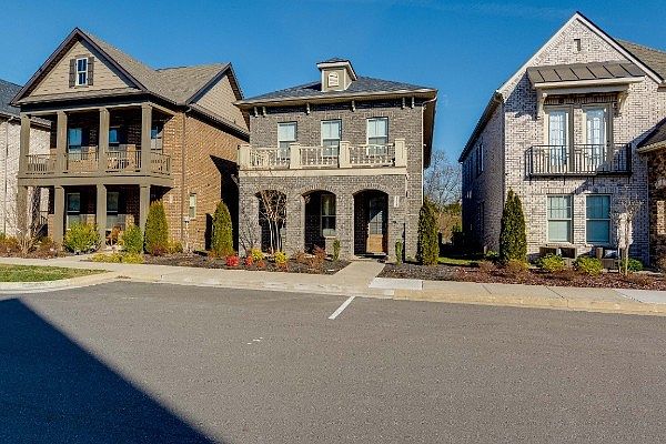 1st image of 318 Cornelius Way
