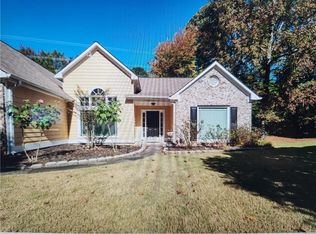 727 Eight Point Ct, Suwanee, GA 30024