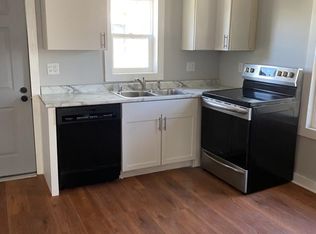 808 17th St, Racine, WI 53403