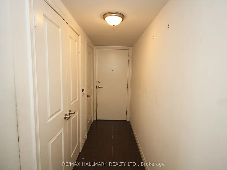 50 Town Centre Ct #1710 — Photo 18