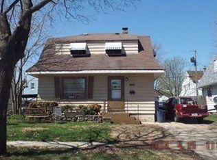 1760 Pine St, Beloit, WI 53511