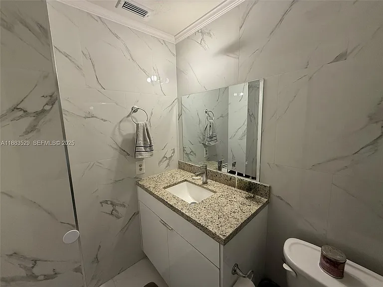 27 Laredo Pl — Photo 6