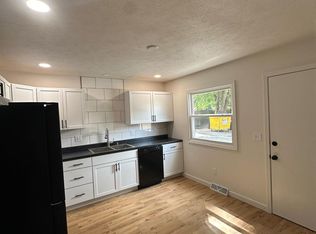 104 College Park Ct APT 4, Normal, IL 61761