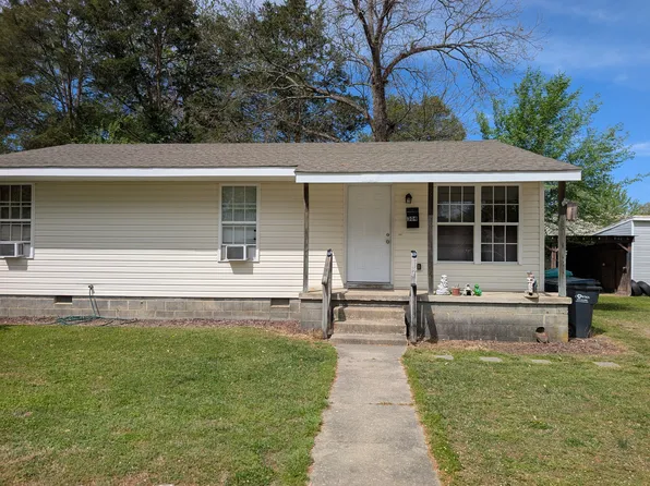304 Eastman Ave, Colonial Heights, VA 23834