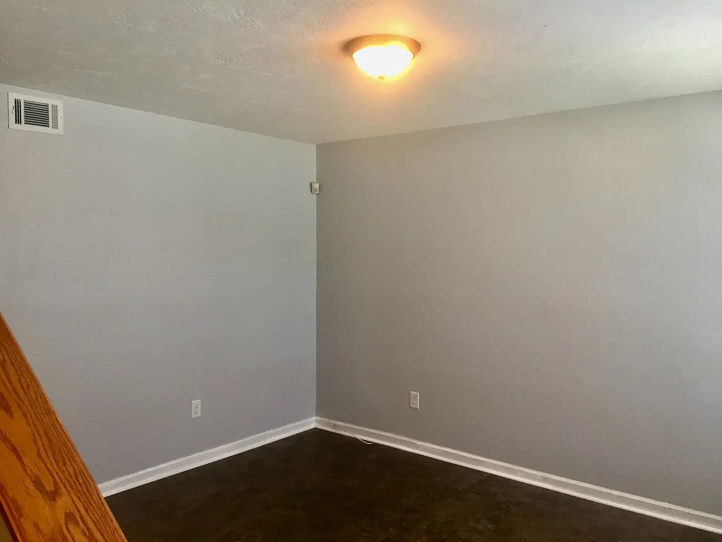 Conveniently Located Duplex in Augusta — Photo 2