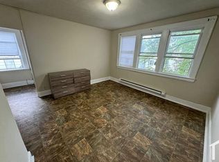 381 Leslie St FLOOR 3, Newark, NJ 07112