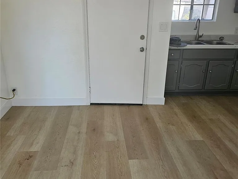 162 N Alma Ave E — Photo 5