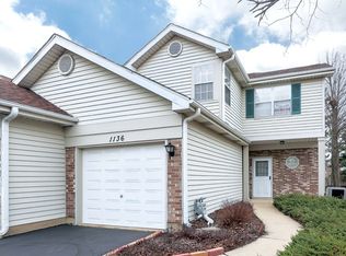 1136 Regency Dr, Schaumburg, IL 60193