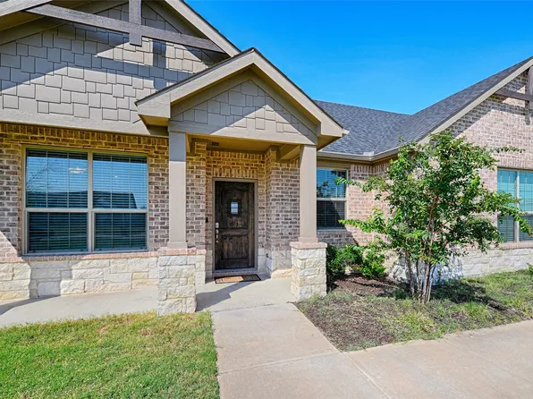 2520 Southern Oak Trl, Terrell, TX 75161