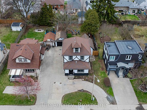 2nd image of 6499 Thorold Stone Rd