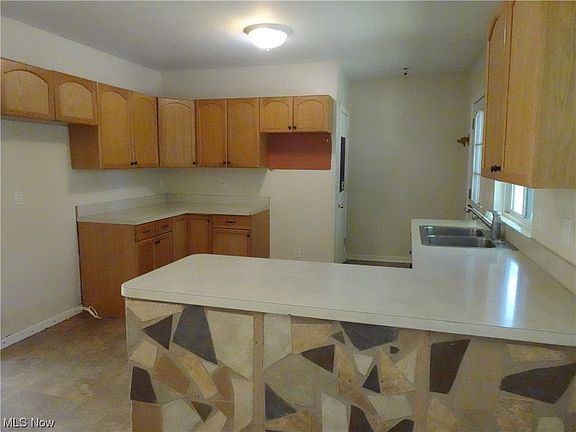 3rd image of 3911 Miner Dr