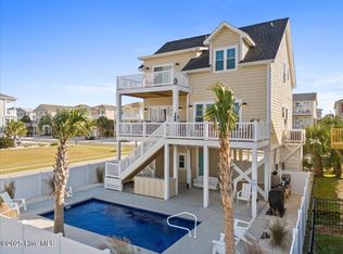 323 E 2nd St, Ocean Isle Beach, NC 28469