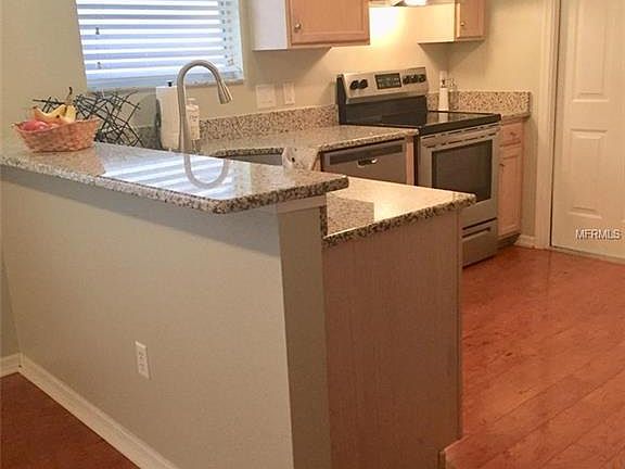 2nd image of 812 Ramos Dr