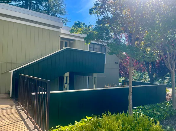 1116 Running Springs Rd APT 7, Walnut Creek, CA 94595