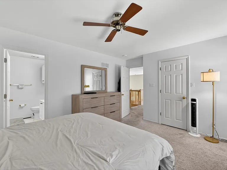 630 Cascade Lake Dr — Photo 11