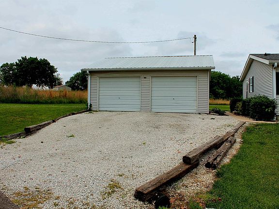 4th image of 311 7th St