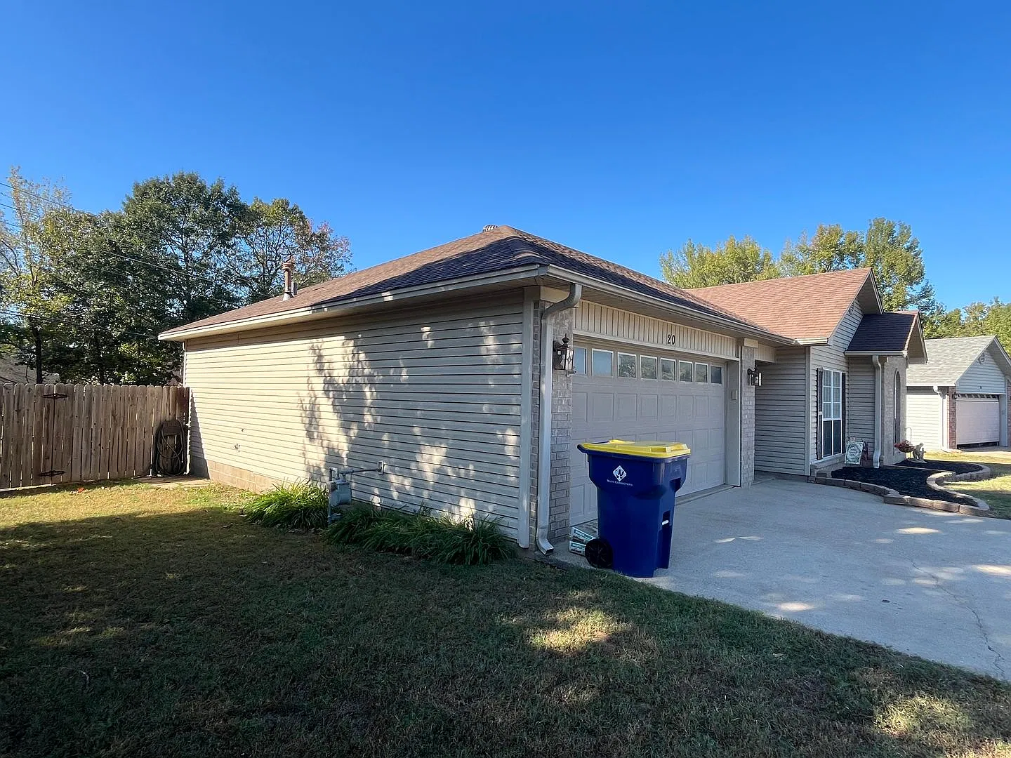 Nice 3 Bedroom 2 Bathroom House Located at 20 Violet Cove in Cabot, Arkansas, Covering Approximat... — Photo 2