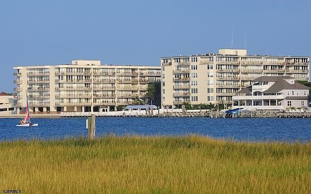 1st image of 500 Bay Ave APT 505