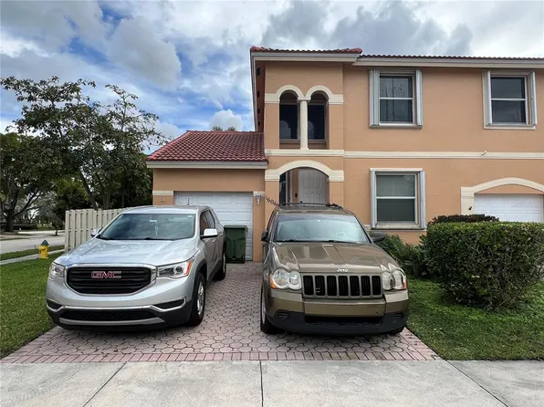 16048 NW 22nd St, Pembroke Pines, FL 33028