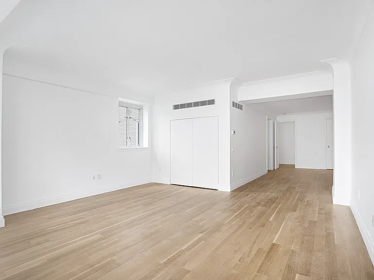 200 E 66th St #C702 — Photo 10