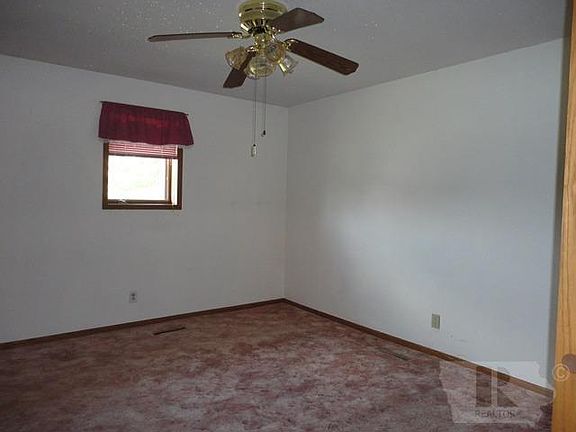 4th image of 1501 8th Ave W